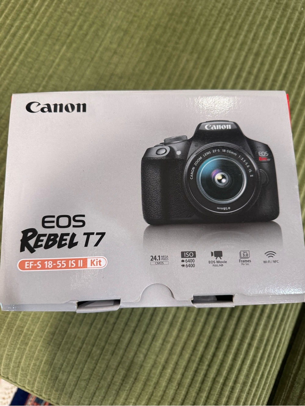 Unused Canon EOS Rebel T7 DSLR Camera Kit in Black